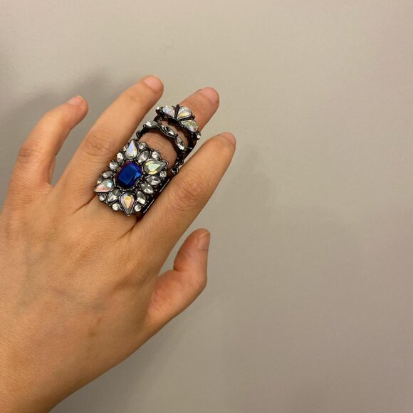 ring - Picture 1 of 4